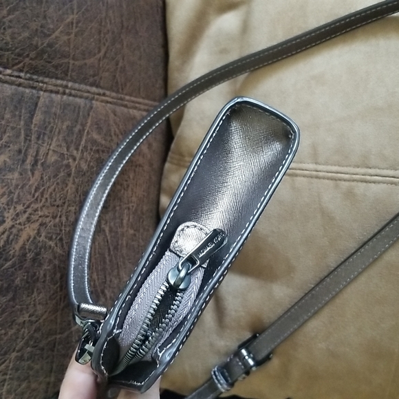 Michael Kors Jet Set Travel Large Crossbody Clutch in 'Glittery' Medium Bronze - Picture 7 of 13